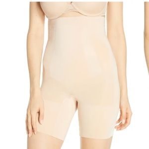 SPANX OnCore High Waist Mid-Thigh Shorts